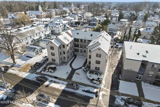 $399,000 | 17 Leroy Place, Unit 1A, Red Bank, NJ 07701
