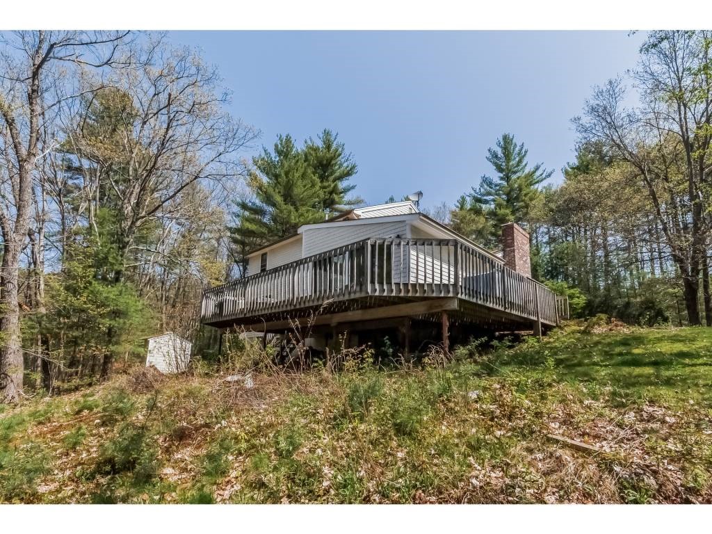 32 Schoolhouse Road Amherst, NH 03031 - Photo 5 of 30