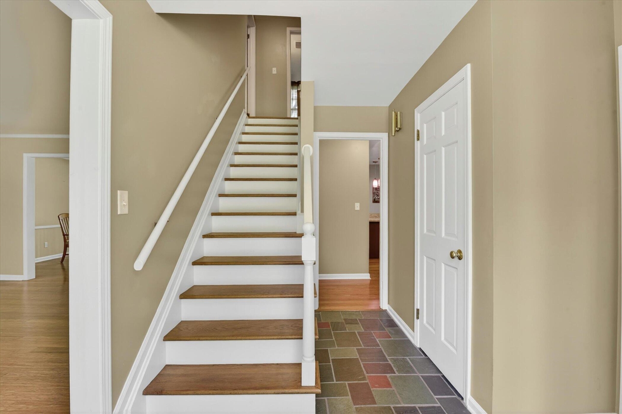 48377 Gyde Road Canton, MI 48187 - Photo 6 of 96