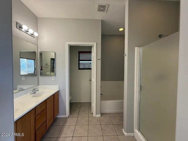 $1,795 | 2027 East University Drive, Unit 102, Tempe, AZ 85281