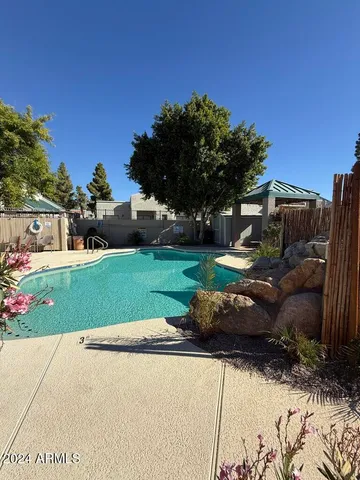 $1,795 | 2027 East University Drive, Unit 102, Tempe, AZ 85281