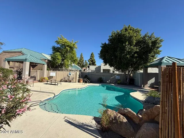 $1,795 | 2027 East University Drive, Unit 102, Tempe, AZ 85281