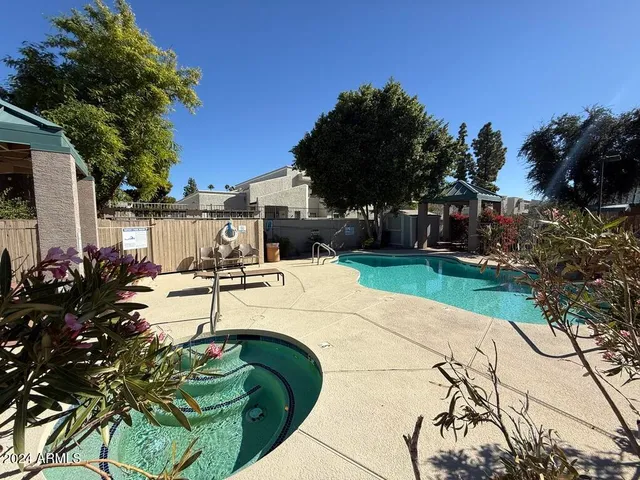 $1,795 | 2027 East University Drive, Unit 102, Tempe, AZ 85281