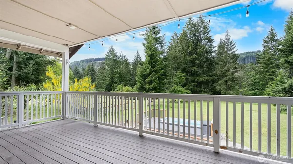 $1,225,000 | 17718 Mulqueen Road Southeast, Rainier, WA 98576