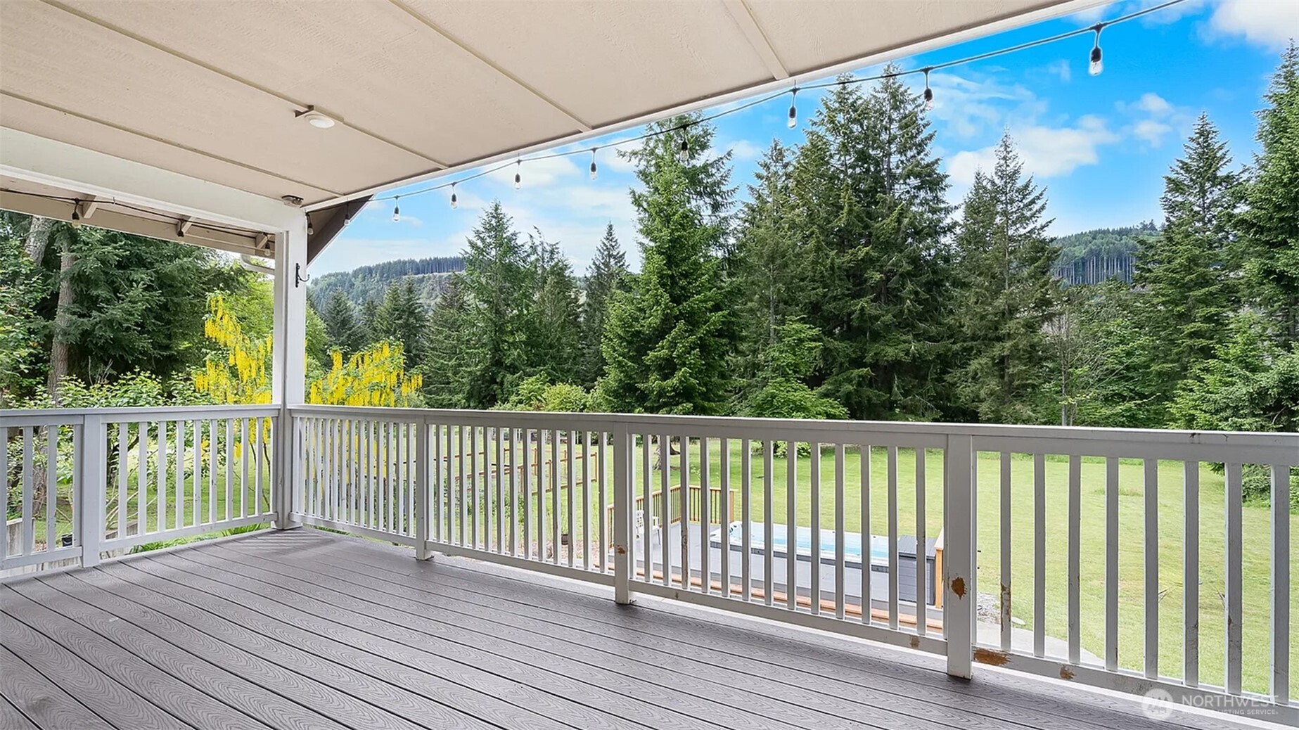 17718 Mulqueen Road Southeast Rainier, WA 98576 - Photo 14 of 40