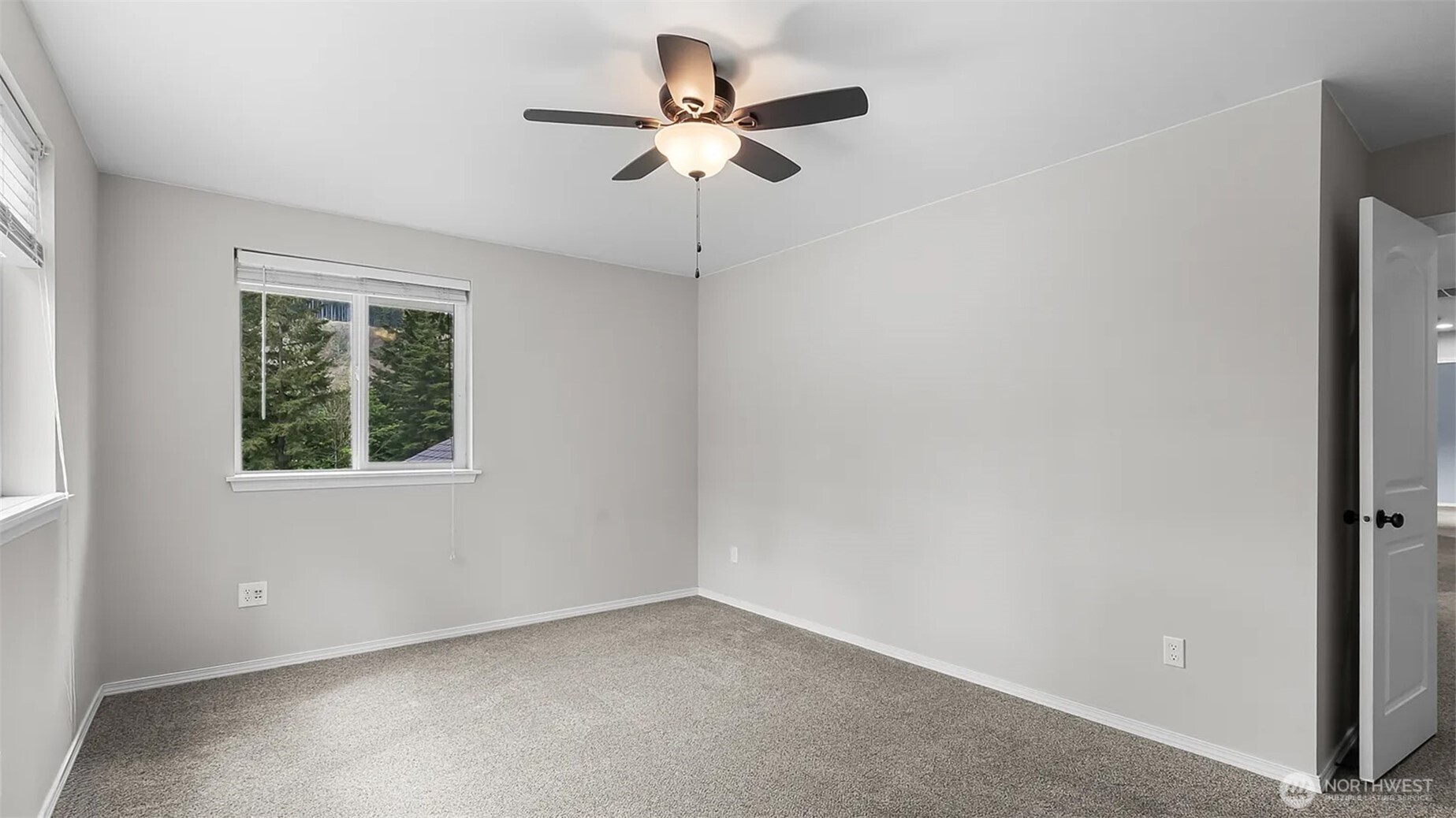 17718 Mulqueen Road Southeast Rainier, WA 98576 - Photo 28 of 40