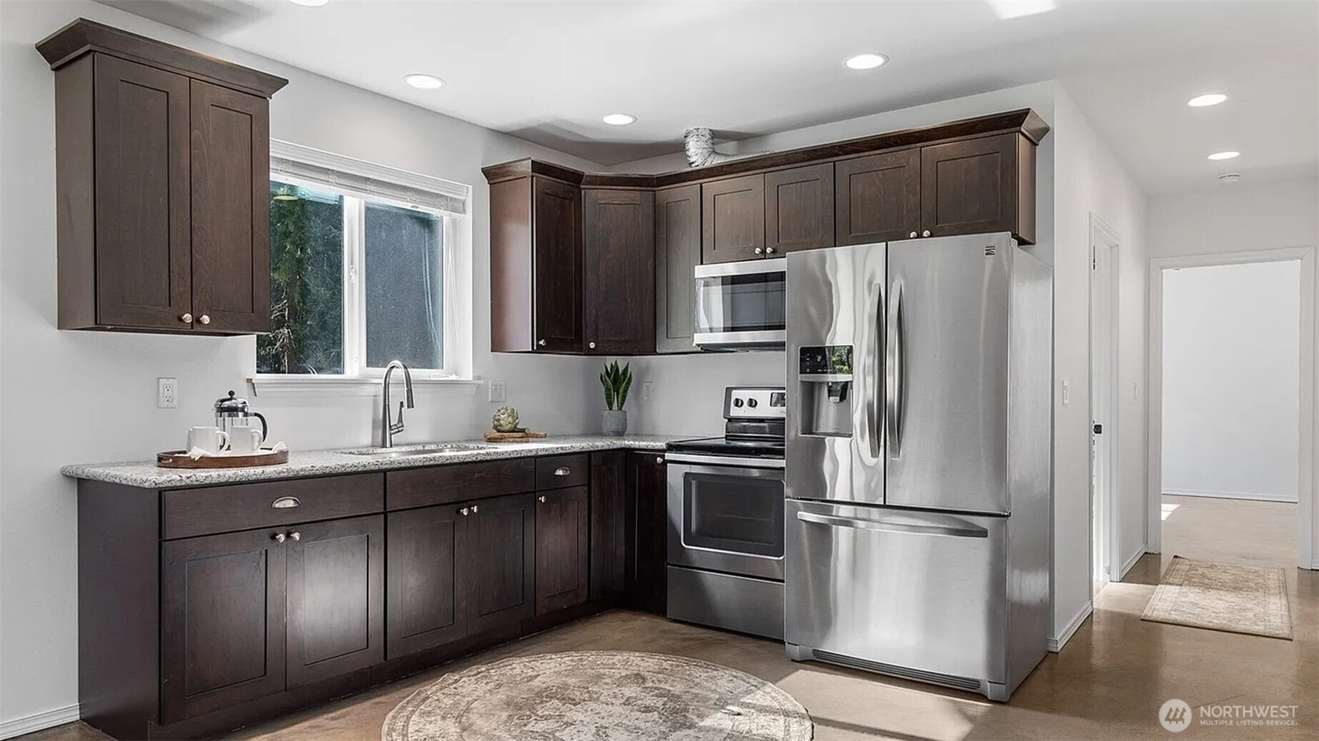 17718 Mulqueen Road Southeast Rainier, WA 98576 - Photo 32 of 40