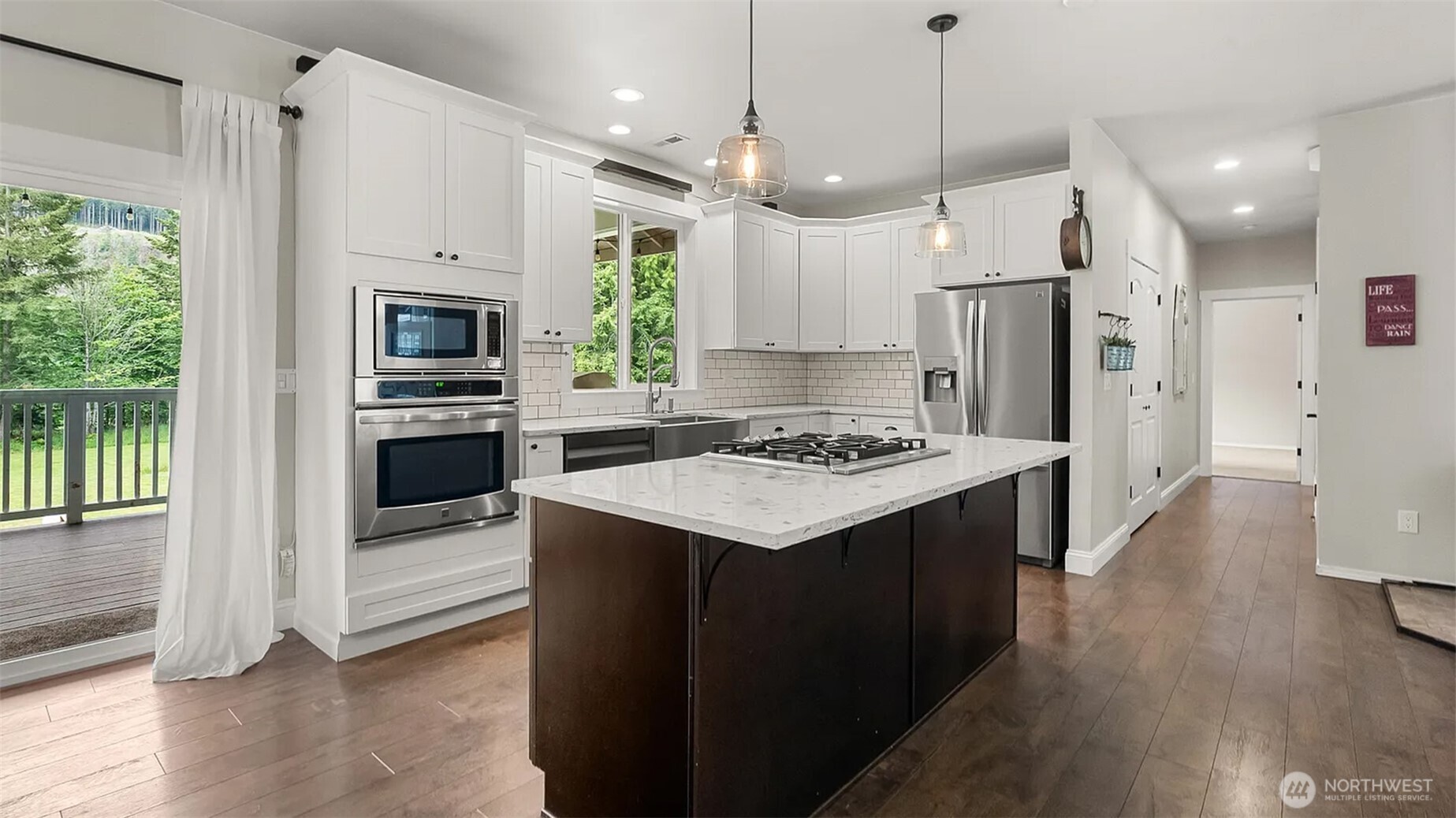 17718 Mulqueen Road Southeast Rainier, WA 98576 - Photo 7 of 40