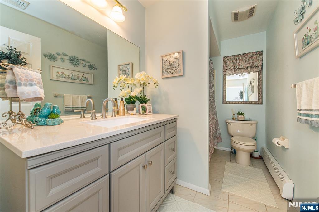 24 The Loop Ringwood, NJ 07456 - Photo 17 of 46