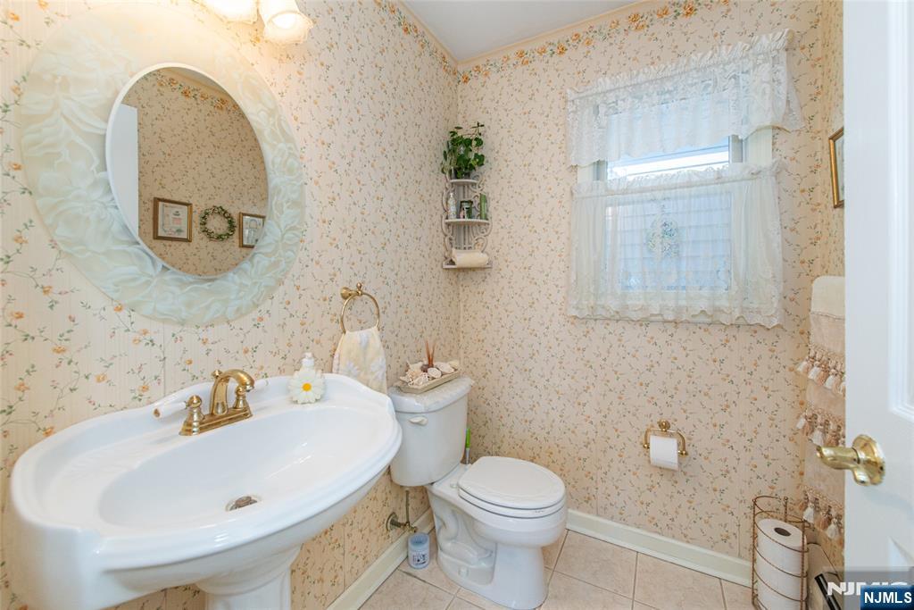 24 The Loop Ringwood, NJ 07456 - Photo 20 of 46