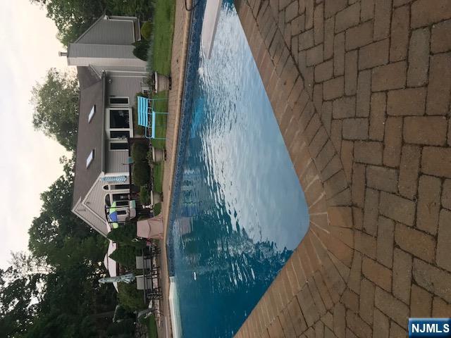 24 The Loop Ringwood, NJ 07456 - Photo 2 of 46