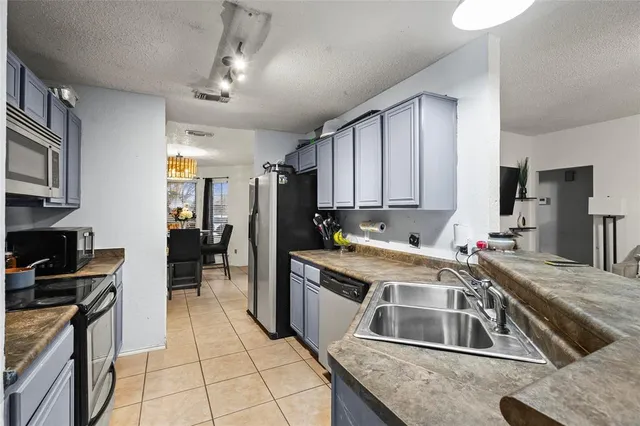 $270,000 | 2831 St Johns Avenue, Lancaster, TX 75146