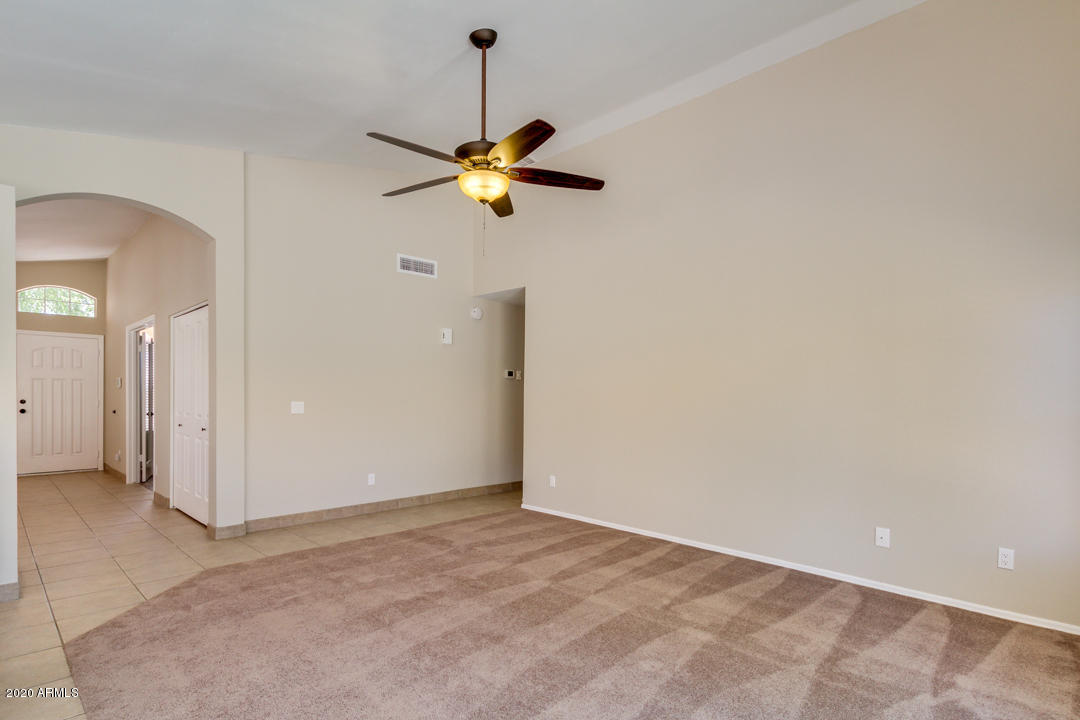 3520 East Utopia Road Phoenix, AZ 85050 - Photo 11 of 27 15-Utopia