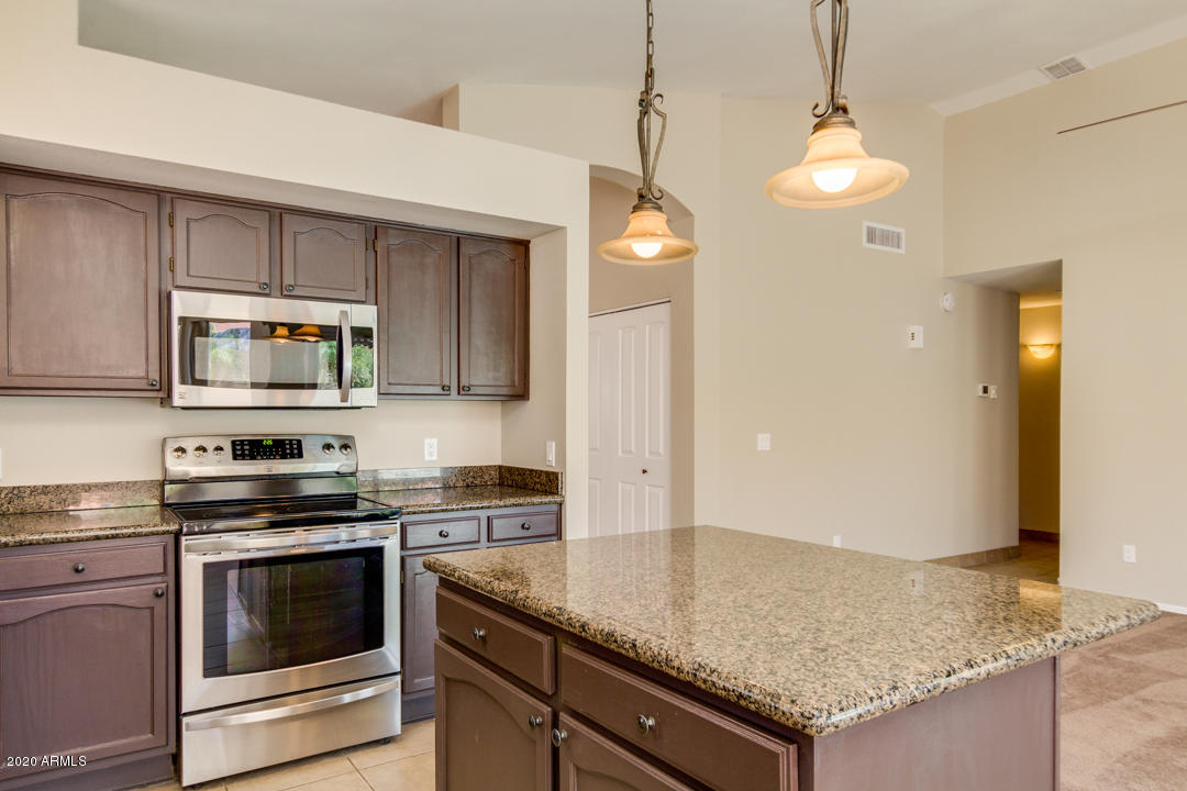 3520 East Utopia Road Phoenix, AZ 85050 - Photo 6 of 27 13-Utopia