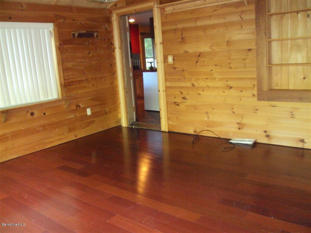 405 Monterey Road Great Barrington, MA 01230 - Photo 4 of 10 DSC00546 (Medium)