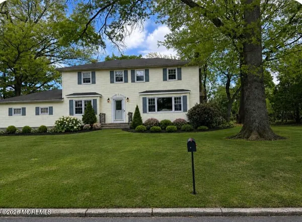 $1,249,000 | 14 Silver Brook Place, Lincroft, NJ 07738