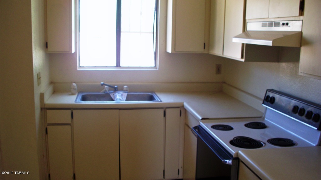 486 Via Barra Rio Rico, AZ 85648 - Photo 5 of 8