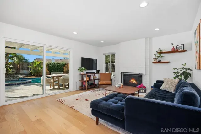 $1,869,000 | 6429 La Vanco Court, Carlsbad, CA 92009