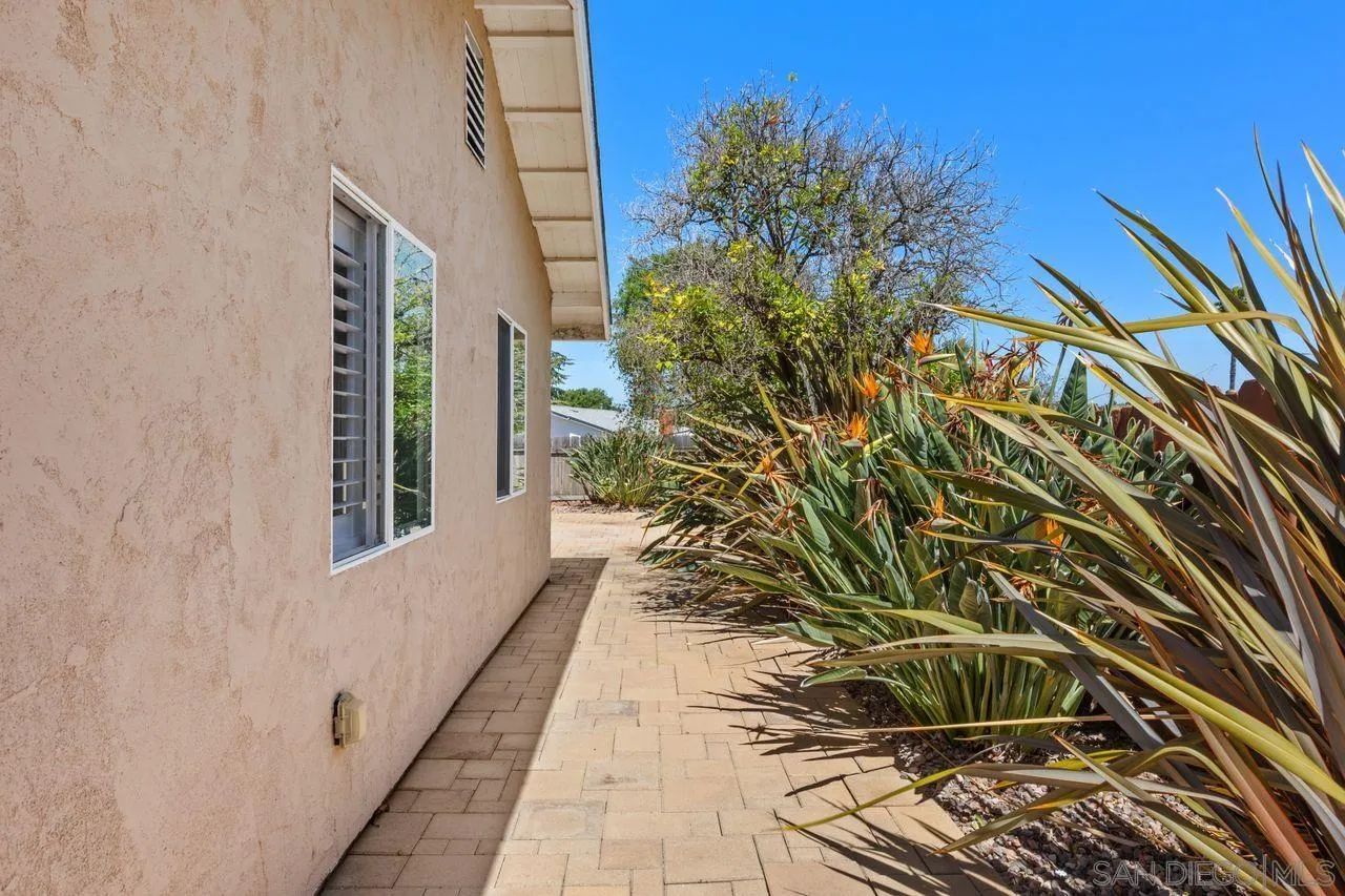 12447 Horado Road San Diego, CA 92128 - Photo 38 of 39