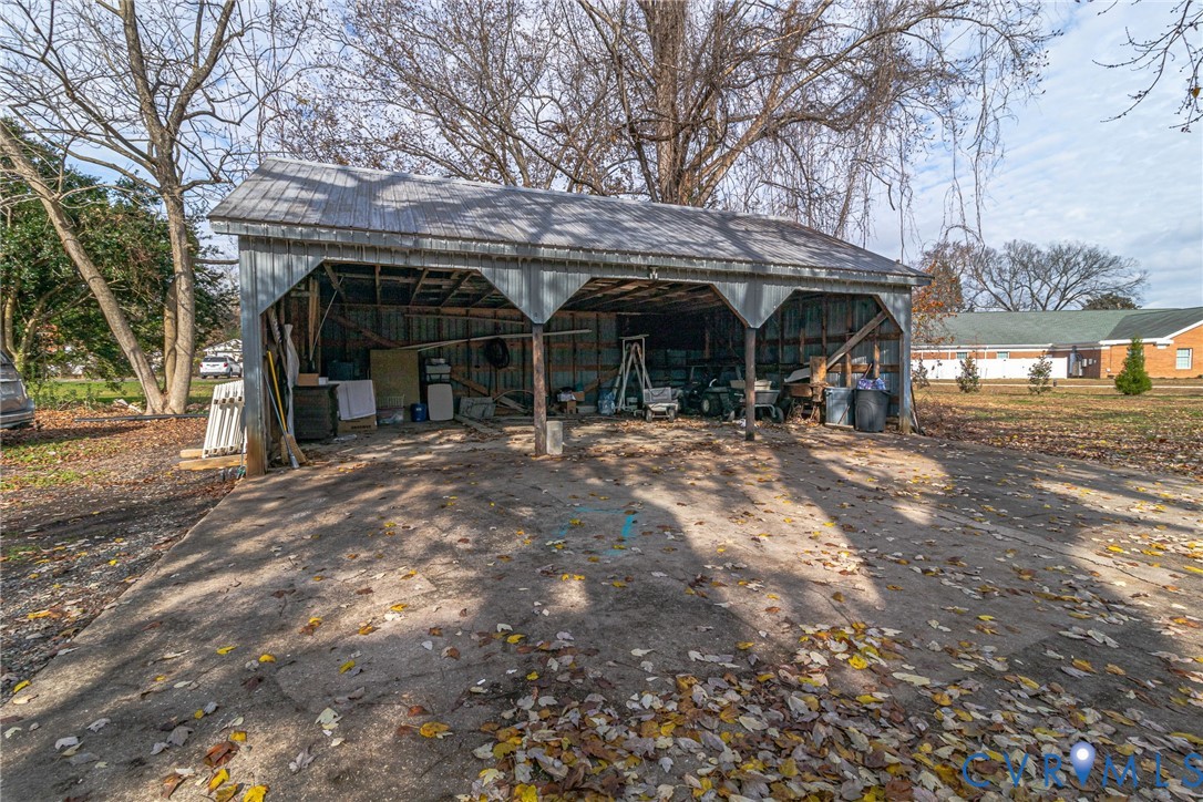 109 Courthouse Road Heathsville, VA 22473 - Photo 36 of 50 a view of a chairs and tables in the patio
