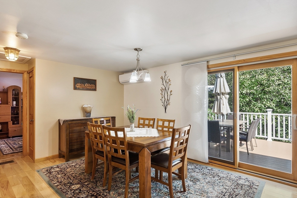 8 Pershing Street Worcester, MA 01606 - Photo 7 of 25