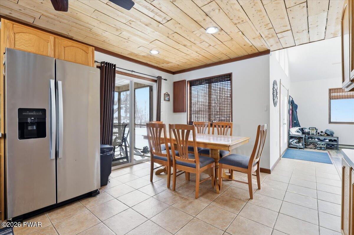 215 Tanager Road Lackawaxen, PA 18435 - Photo 20 of 48 27-030_6M24221