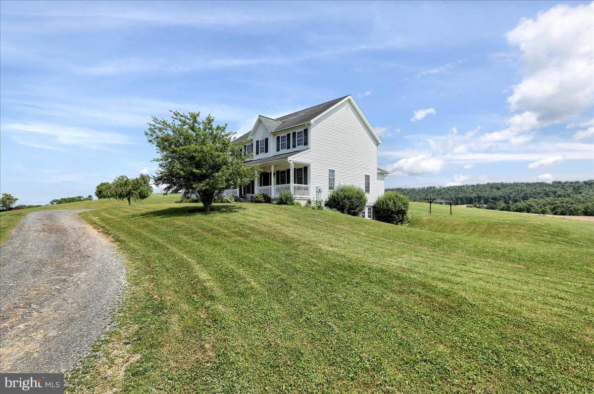 836 Shermans Valley Road New Bloomfield, PA 17068 - Photo 3 of 38 Gallery Image 3