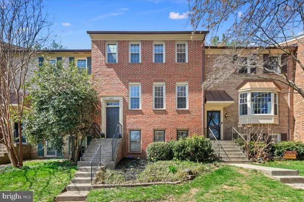 $819,999 | 2872 Sutton Oaks Lane, Vienna, VA 22181