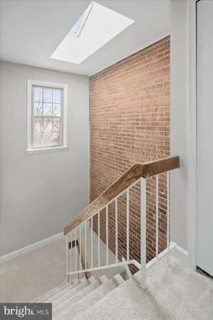 $819,999 | 2872 Sutton Oaks Lane, Vienna, VA 22181