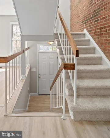 $819,999 | 2872 Sutton Oaks Lane, Vienna, VA 22181