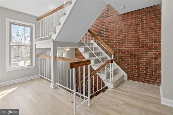 $819,999 | 2872 Sutton Oaks Lane, Vienna, VA 22181