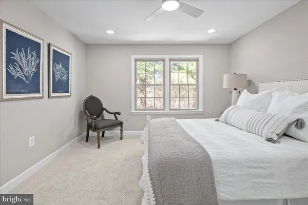 $819,999 | 2872 Sutton Oaks Lane, Vienna, VA 22181