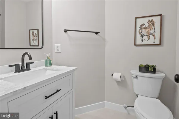 $819,999 | 2872 Sutton Oaks Lane, Vienna, VA 22181