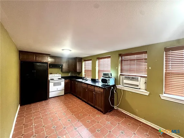 $410,000 | 13340 Highway 172, La Ward, TX 77970