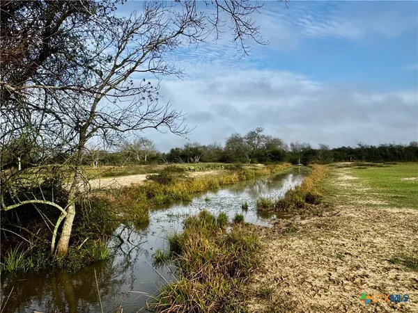 $410,000 | 13340 Highway 172, La Ward, TX 77970