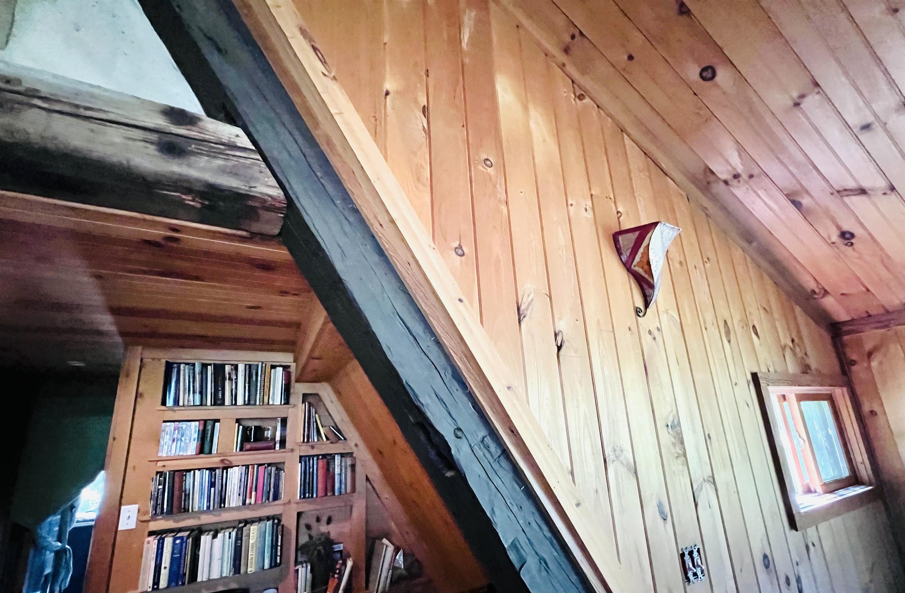 731 West Hlavka Road Maple City, MI 49664 - Photo 16 of 50 1911550-15.JPG