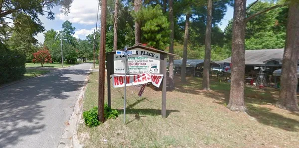 $550 | 705 Clifford Street, Center, TX 75935