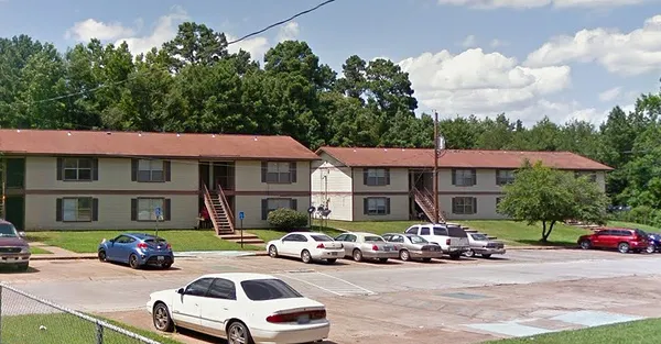 $550 | 705 Clifford Street, Center, TX 75935