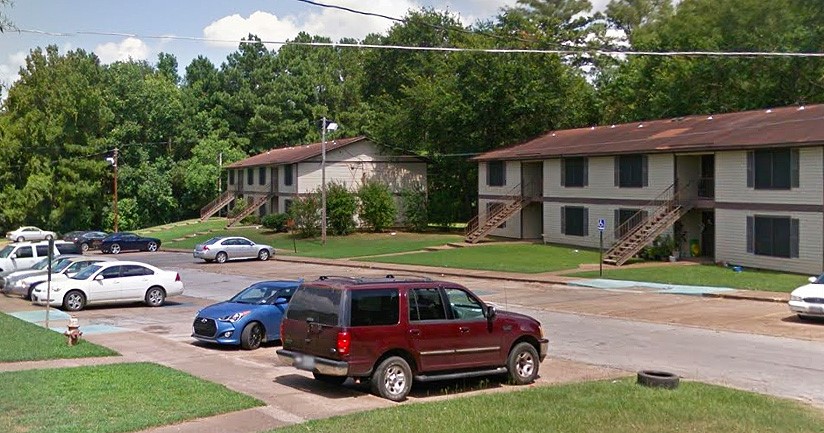 705 Clifford Street Center, TX 75935 - Photo 4 of 6