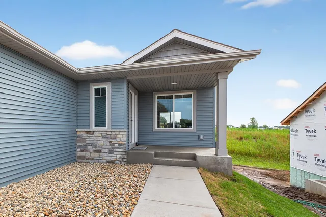 $540,000 | 6246 Cody Lane Northwest, Rochester, MN 55901