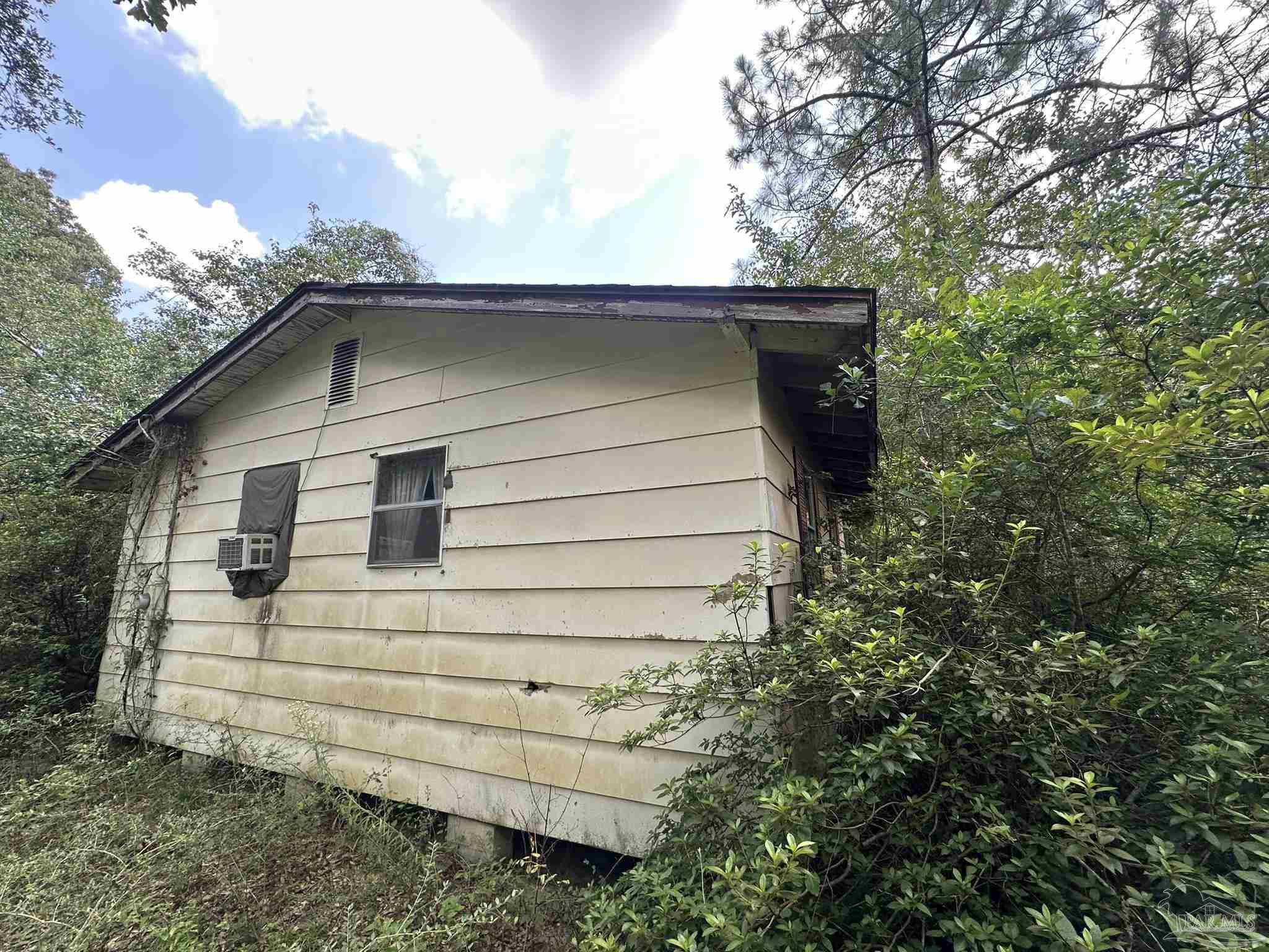 1-2 Bullard Road Milton, FL 32570 - Photo 8 of 26 Gallery Image 8
