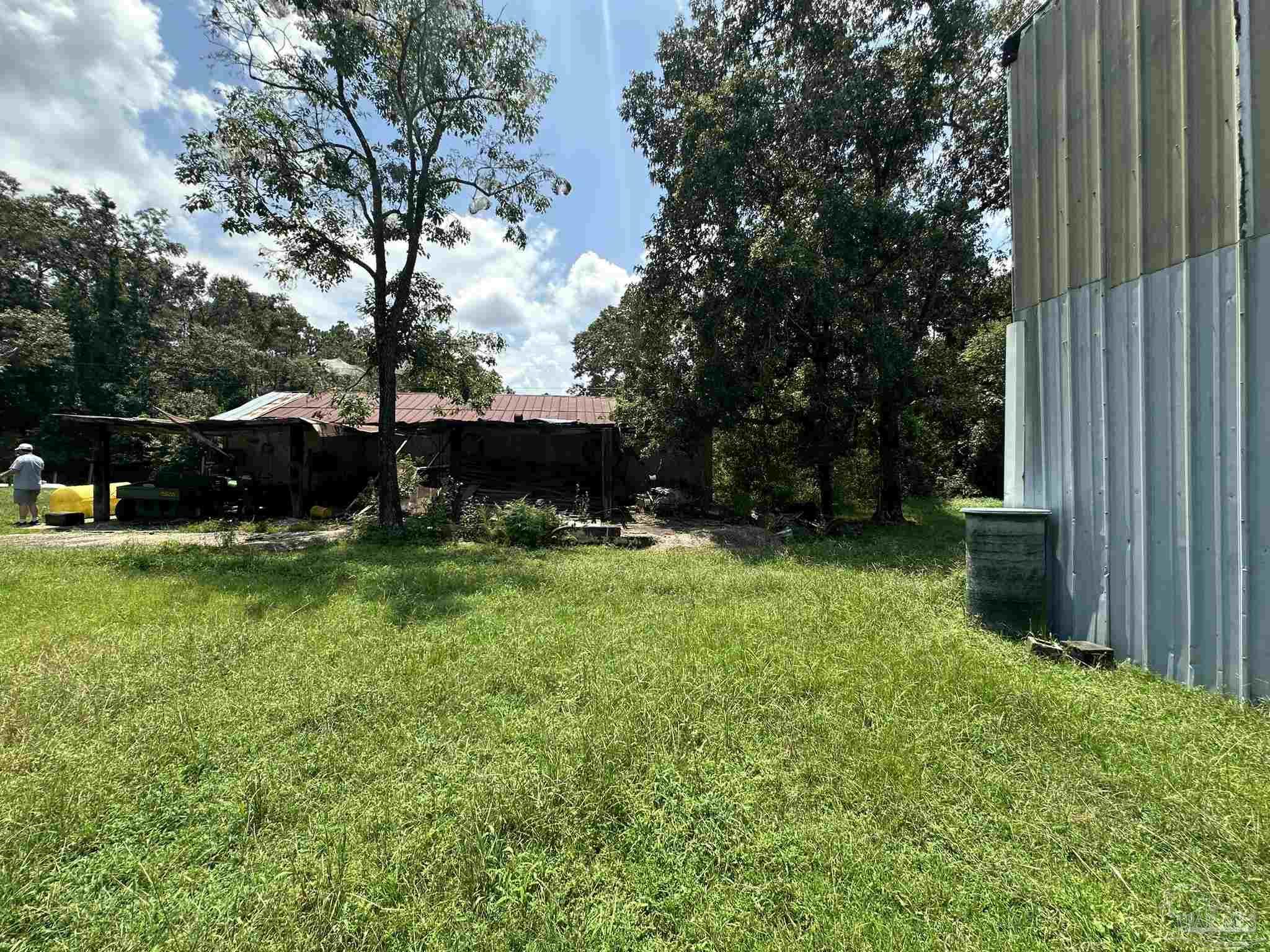 1-2 Bullard Road Milton, FL 32570 - Photo 10 of 26 Gallery Image 10