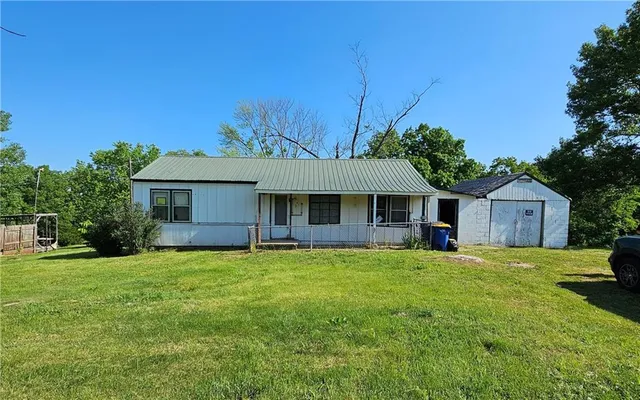 $199,000 | 30720 West 83rd Street, De Soto, KS 66018