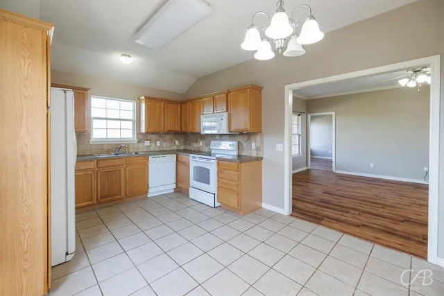 $2,300 | 210 Cotton Candy Road, Abilene, TX 79602