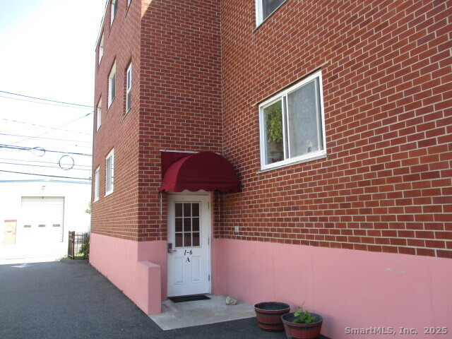 4 Van Zant Street, Unit A2 Norwalk, CT 06855 - Photo 14 of 14