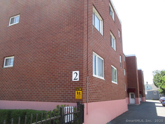 4 Van Zant Street, Unit A2 Norwalk, CT 06855 - Photo 5 of 14