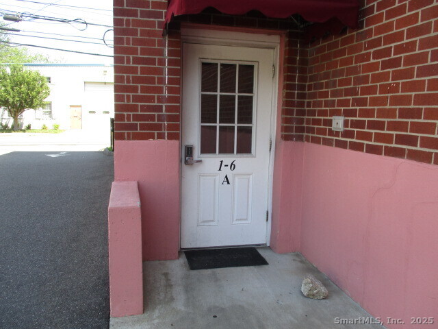 4 Van Zant Street, Unit A2 Norwalk, CT 06855 - Photo 7 of 14