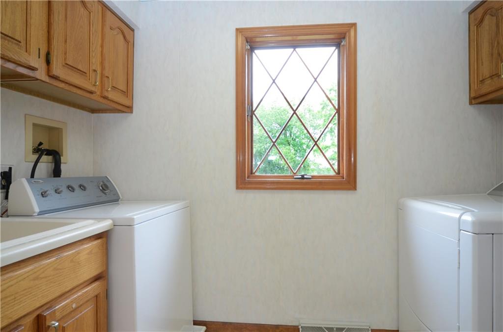 5007 Julia Lane McKees Rocks, PA 15136 - Photo 18 of 25