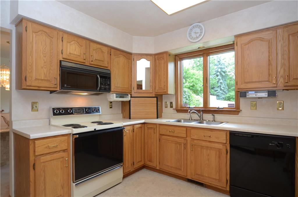5007 Julia Lane McKees Rocks, PA 15136 - Photo 7 of 25
