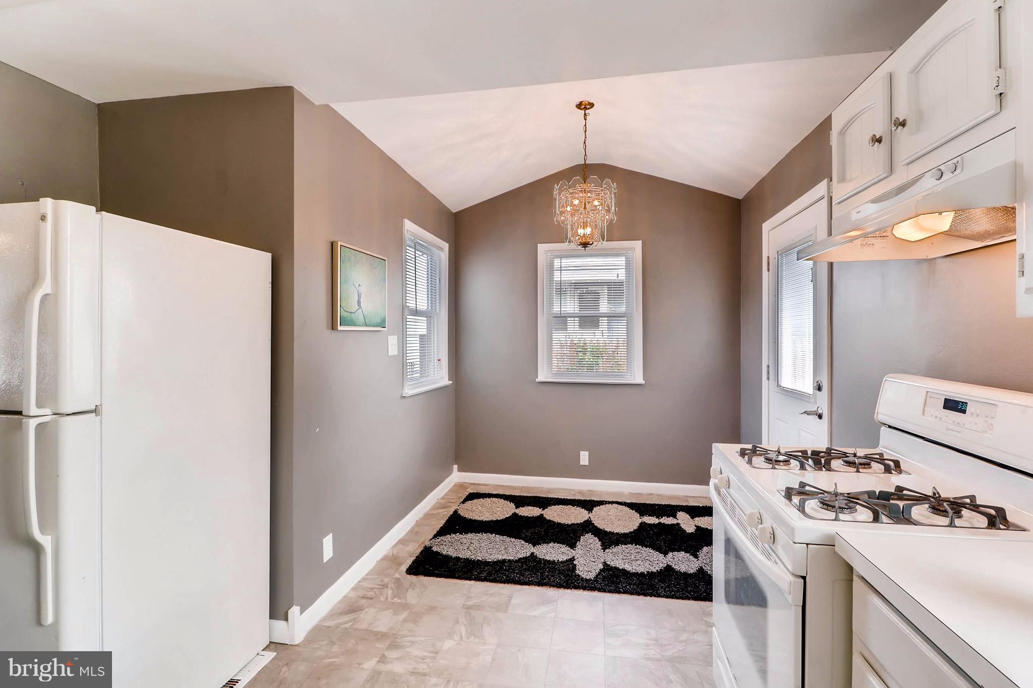 1850 Marshall Road Baltimore, MD 21222 - Photo 5 of 10 Kitchen/Dining combo